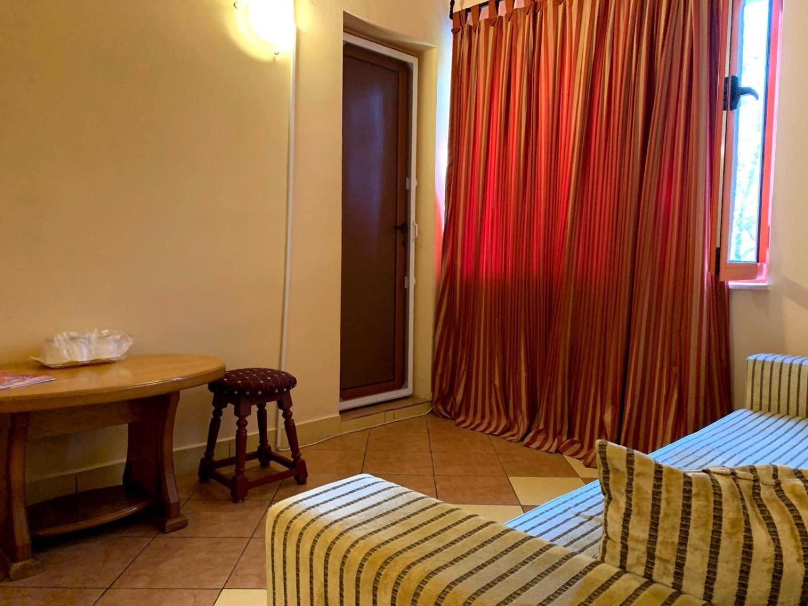 Hotel Nalba-Dalia Jupiter Exteriör bild